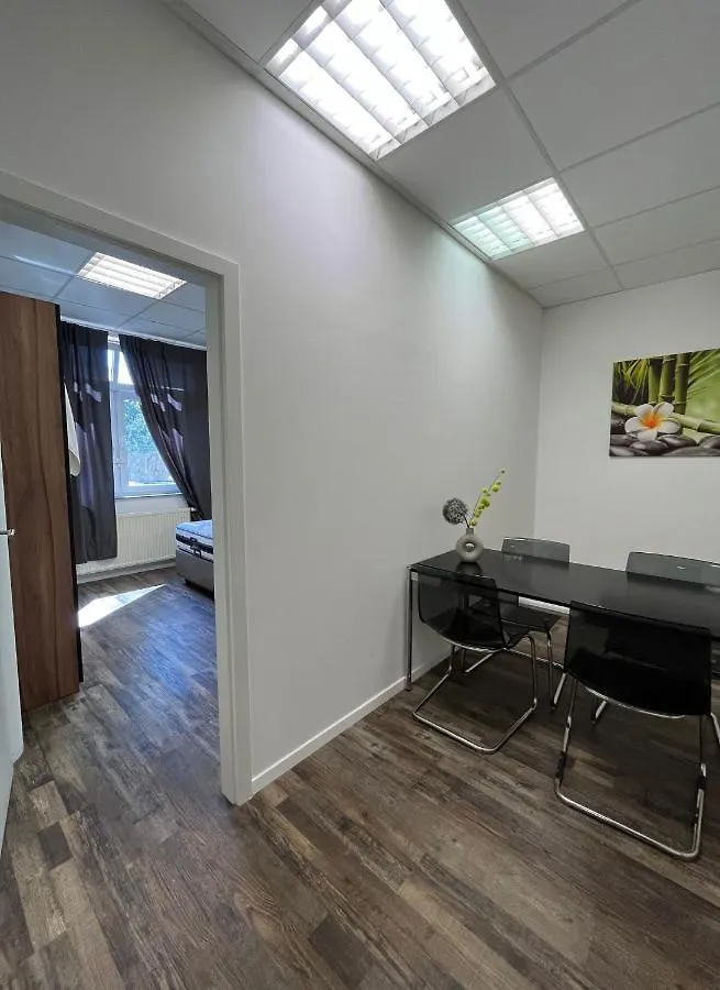 Mobliertes 5-Zimmer-Apartment - Mannheim Kafertal