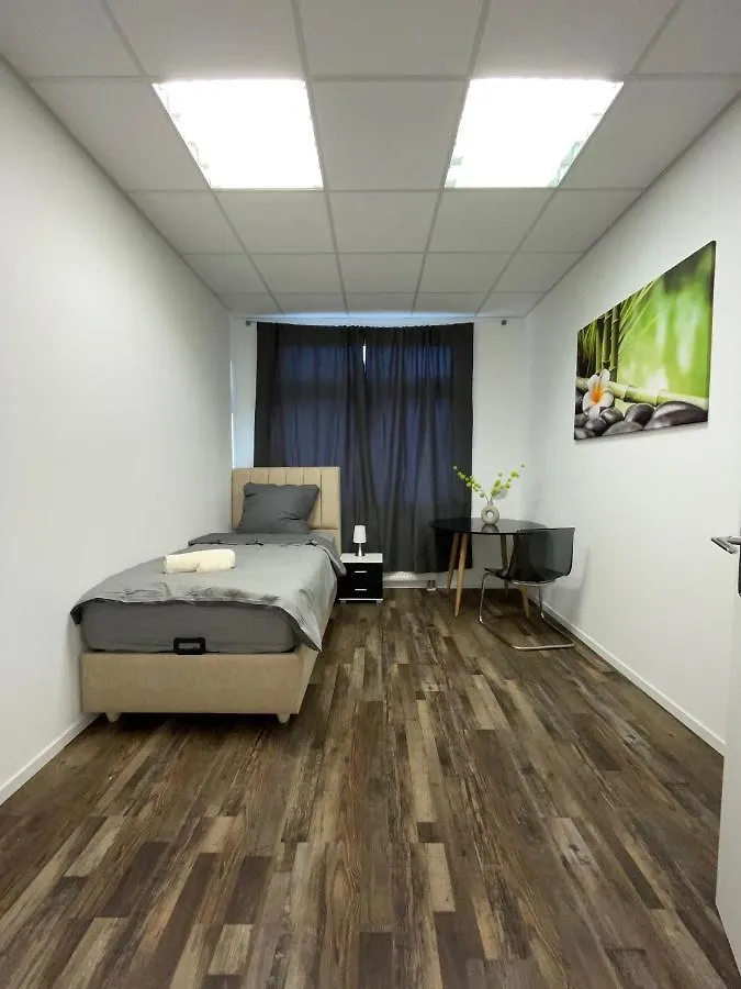 Mobliertes 5-Zimmer-Apartment - Mannheim Kafertal