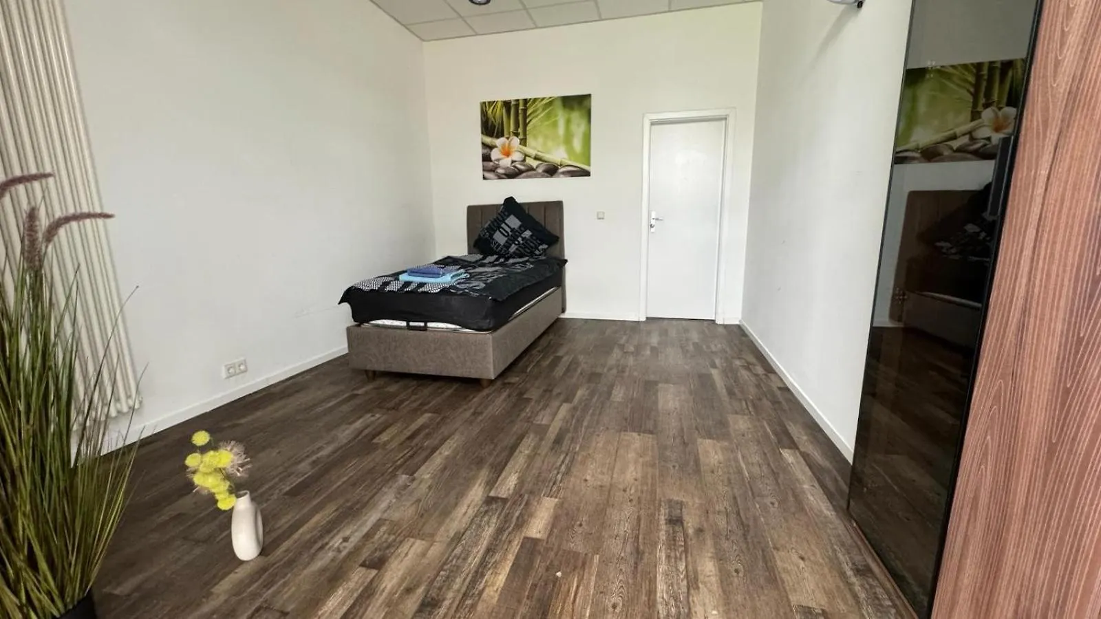 Mobliertes 5-Zimmer-Apartment - Mannheim Kafertal